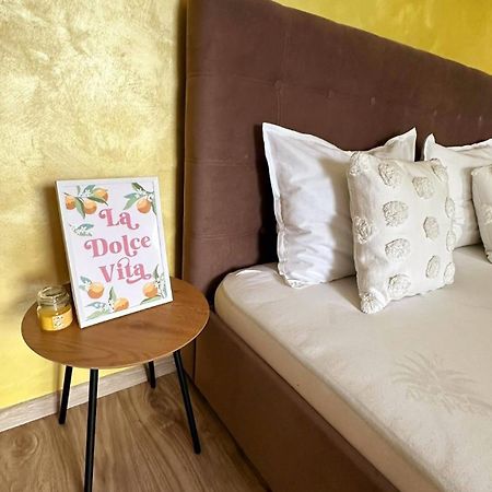 Eral Apartment Mamaia Eksteriør billede