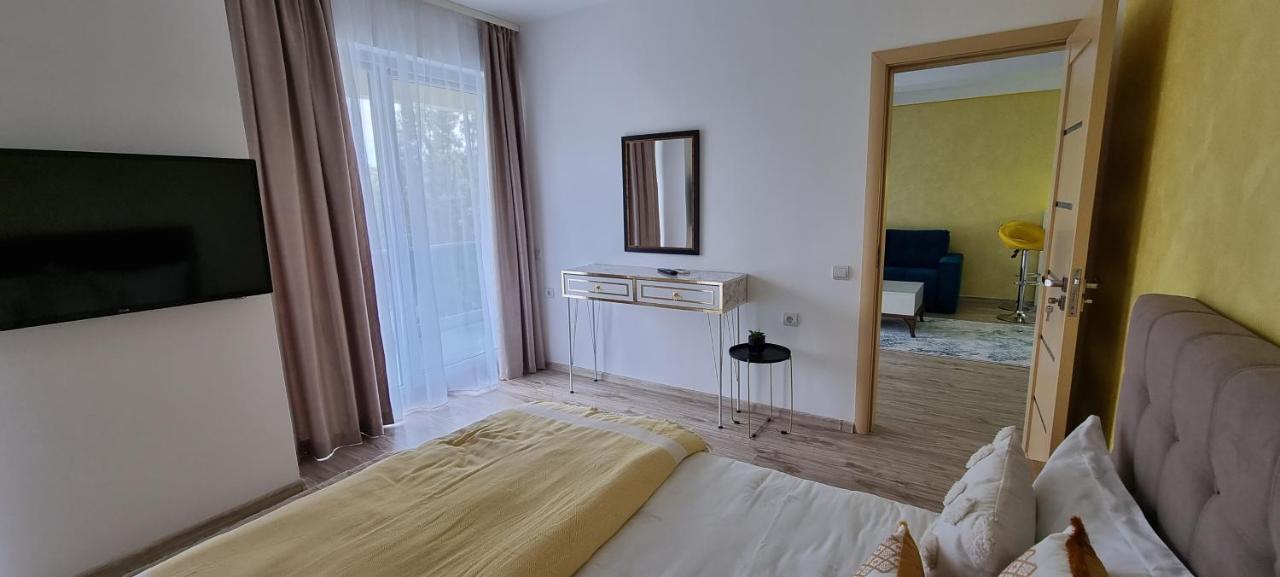Eral Apartment Mamaia Eksteriør billede